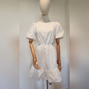 White puffy sleeve dress